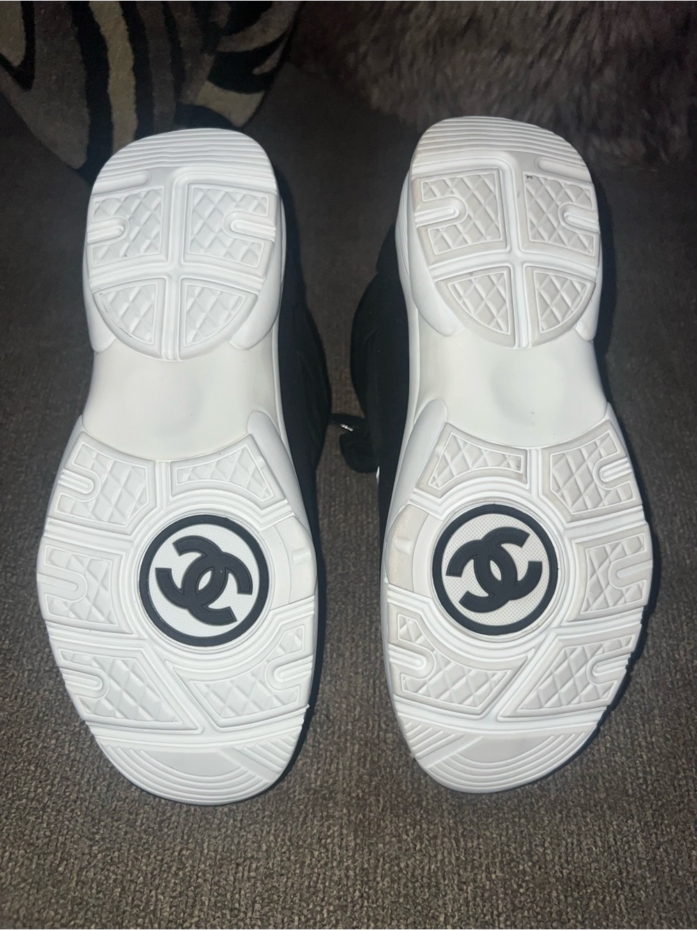 CHANEL Black and White Logo Lace-Up Sneakers - Picture 4 of 6